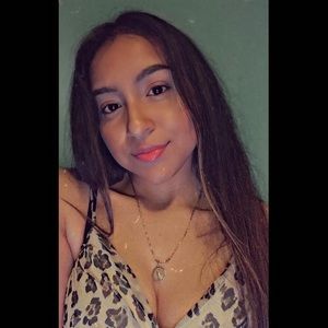 Meet your Posher, Lizbeth